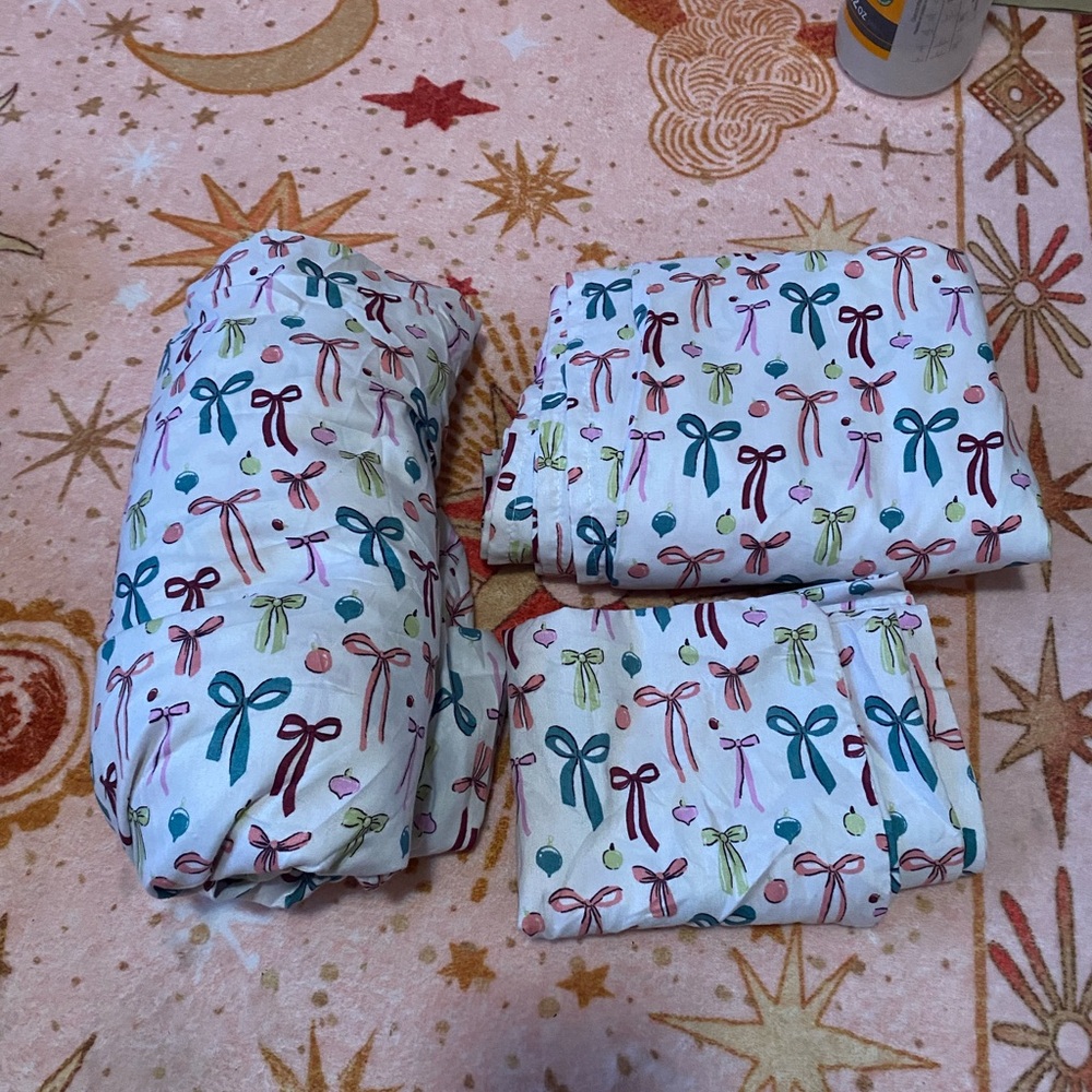 Bow-Print Bedding Set - Cute Ribbon Pattern Pink Colorful Christmas Sheets Twin